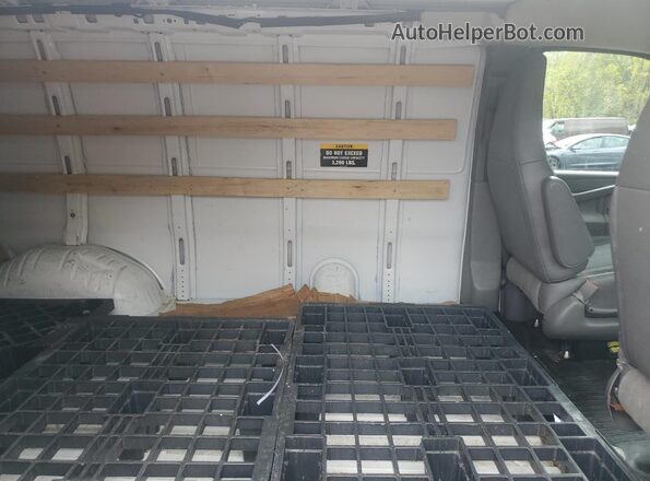 1GTW7AFP8M1225024 2021 GMC SAVANA White 
