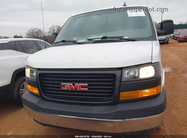 1GTW7AFP9N1182735 2022 GMC SAVANA CARGO White Vista del cuadro de instrumentos