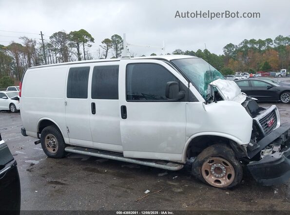 1GTW7AFPXM1212467 2021 GMC SAVANA CARGO Белый Вид задней части салона