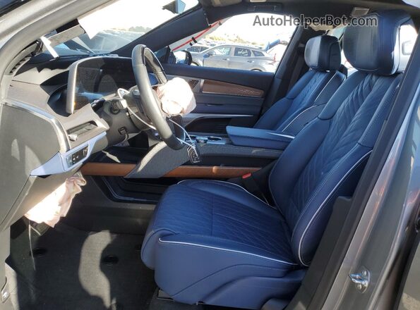 1GYC3MML8TZ704120 2026 CADILLAC VISTIQ Gray Սալոնի դիմացի տեսք