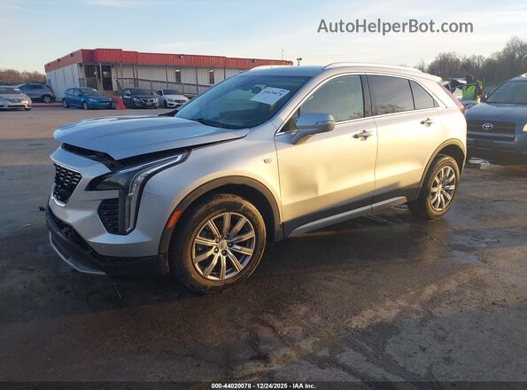 1GYFZCR44MF084411 2021 CADILLAC XT4 Silver Przód lewy
