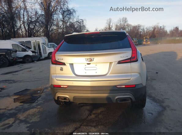 1GYFZCR44MF084411 2021 CADILLAC XT4 Silver 