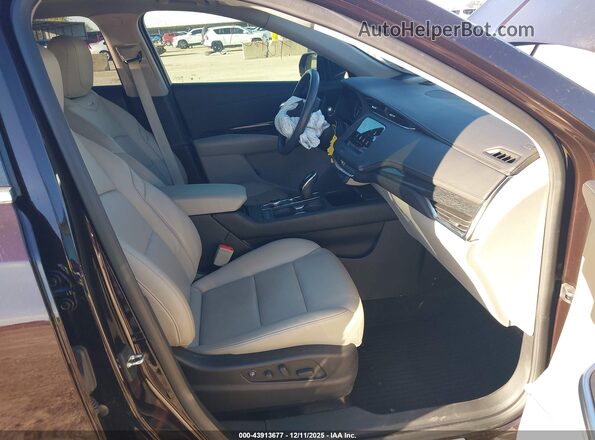 1GYFZCR47LF067634 2020 CADILLAC XT4 Burgundy Սալոնի դիմացի տեսք
