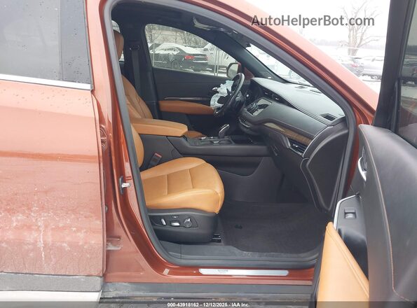 1GYFZDR40LF130501 2020 CADILLAC XT4 Orange წინა სალონის ხედი