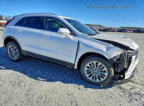 1GYFZDR41SF112314 2025 CADILLAC XT4 White Delantero derecho