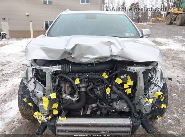 1GYFZDR46NF101135 2022 CADILLAC XT4 Серебряный Вид щитка приборов