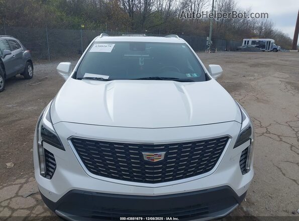 1GYFZDR47LF141060 2020 CADILLAC XT4 White Front view