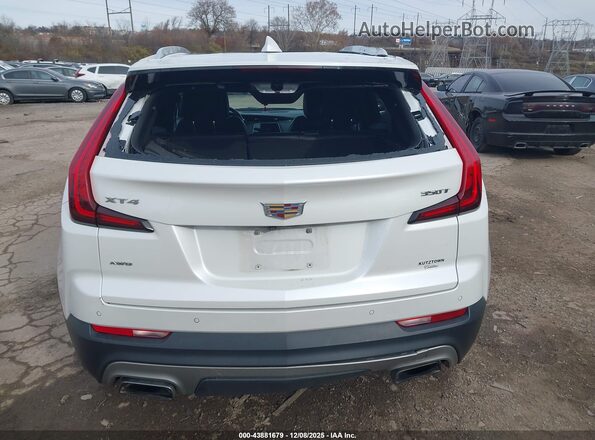 1GYFZDR47LF141060 2020 CADILLAC XT4 White 