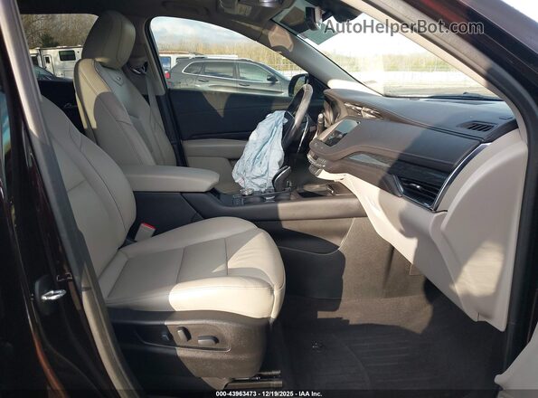 1GYFZDR49LF066782 2020 CADILLAC XT4 Бордовый Вид салона спереди