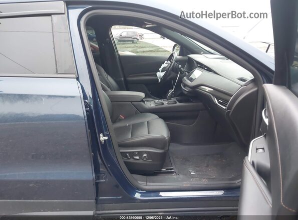 1GYFZER4XKF189477 2019 CADILLAC XT4 Blue Սալոնի դիմացի տեսք