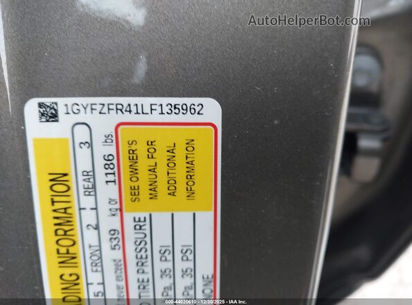 1GYFZFR41LF135962 2020 CADILLAC XT4 Beige 