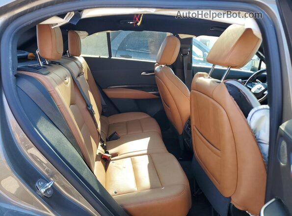 1GYFZFR44LF027044 2020 CADILLAC XT4 Gray Vista interior trasera