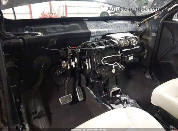 1GYFZFR4XPF102268 2023 CADILLAC XT4 Gray Widok z przodu