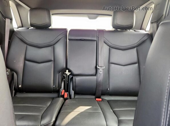 1GYKNAR47PZ104264 2023 CADILLAC XT5 Black Հետևի նստատեղերի տեսք