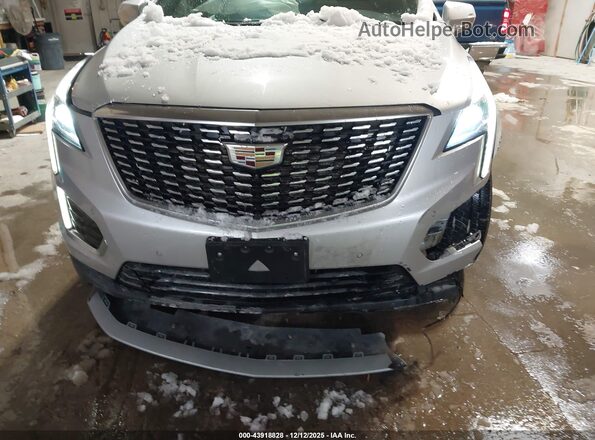 1GYKNDRS8LZ166475 2020 CADILLAC XT5 Silver წინა ხედი