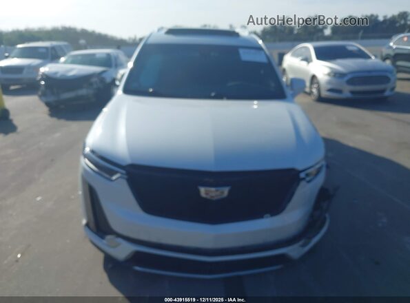 1GYKPCRS1LZ202334 2020 CADILLAC OTHER White Widok wnętrza z tyłu