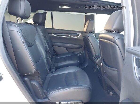 1GYKPCRS5LZ197672 2020 CADILLAC OTHER White VIN კოდის სტიკერის ხედი