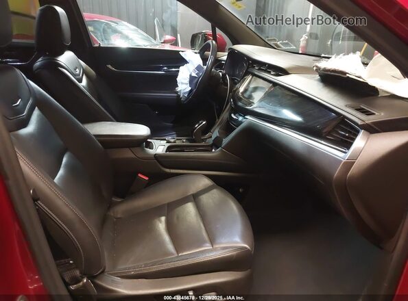 1GYKPDRS0MZ197666 2021 CADILLAC OTHER Red Սալոնի դիմացի տեսք