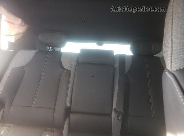 1GYKPMRL6RZ140968 2024 CADILLAC OTHER White Widok tylnych siedzeń
