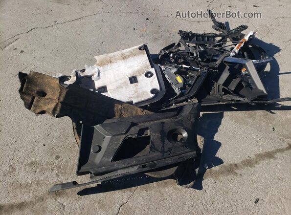 1GYKPRRL0RZ113293 2024 CADILLAC OTHER Silver VIN կոդի պիտակի տեսք