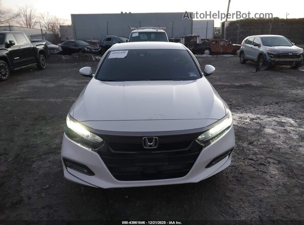 1HGCV1F33KA073125 2019 HONDA ACCORD Белый Вид панели приборов