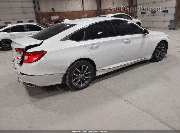 1HGCV1F5XNA025658 2022 HONDA ACCORD White Rear right