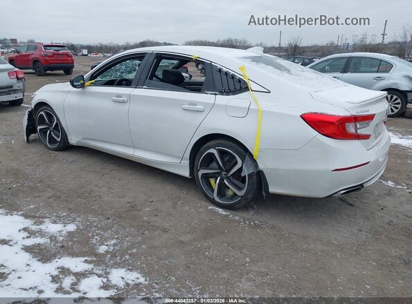 1HGCV2F36JA050068 2018 HONDA ACCORD White Tył lewy