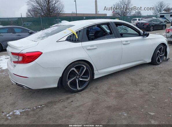 1HGCV2F36JA050068 2018 HONDA ACCORD White Tył prawy