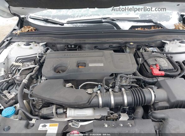 1HGCV2F36JA050068 2018 HONDA ACCORD White Widok z tyłu
