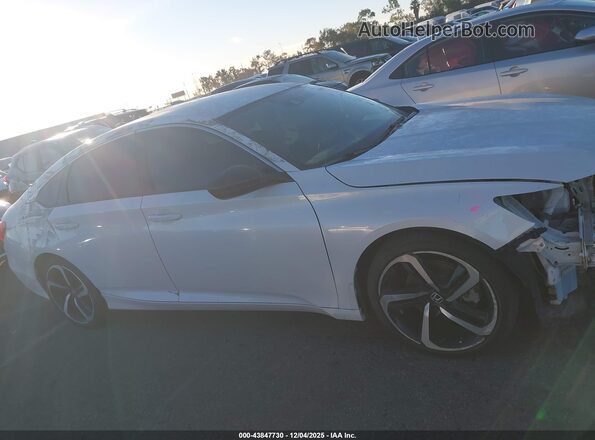 1HGCV3F21NA020494 2022 HONDA ACCORD White Սալոնի հետևի տեսք