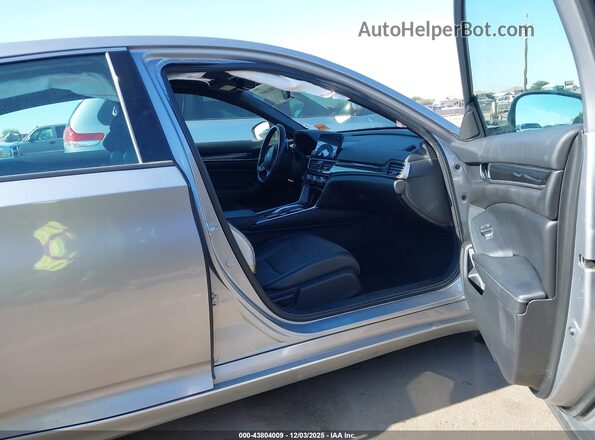 1HGCV3F26NA026632 2022 HONDA ACCORD Silver წინა სალონის ხედი