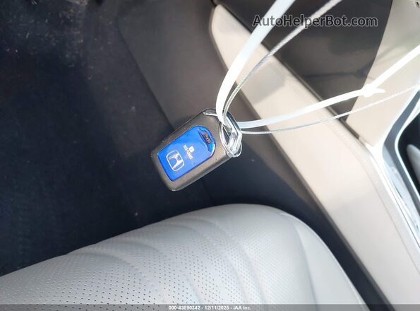 1HGCV3F57JA016471 2018 HONDA ACCORD HYBRID Белый 