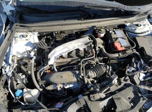 1HGCY1F20RA034730 2024 HONDA ACCORD White Vista interior trasera