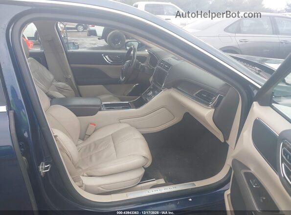 1LN6L9TP7H5600944 2017 LINCOLN CONTINENTA Dark Blue Вид салона спереди