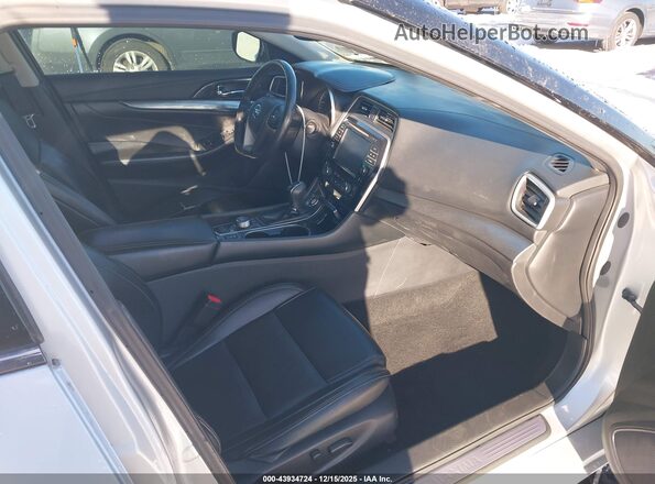 1N4AA6AP6JC370245 2018 NISSAN MAXIMA Silver 