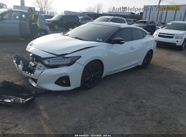 1N4AA6EV4MC504280 2021 NISSAN MAXIMA SR Белый Передняя левая четверть