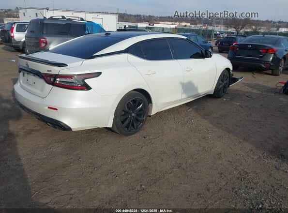 1N4AA6EV4MC504280 2021 NISSAN MAXIMA SR Белый Задняя правая четверть