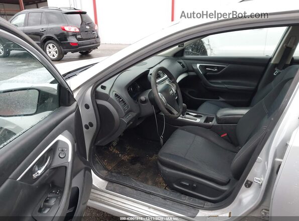 1N4AL3AP0GC150424 2016 NISSAN ALTIMA Silver Front interior view