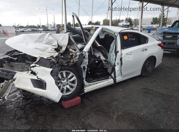 1N4AL3AP1GN318978 2016 NISSAN ALTIMA White Առջևի ձախ երեք քառորդ տեսարան