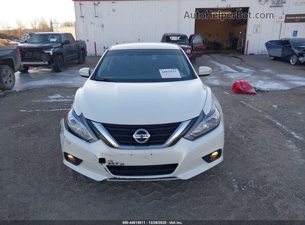 1N4AL3AP7JC249300 2018 NISSAN ALTIMA White 