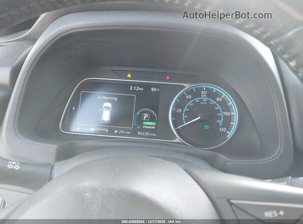 1N4AZ1CP2JC307894 2018 NISSAN LEAF Серебряный Вид задних сидений