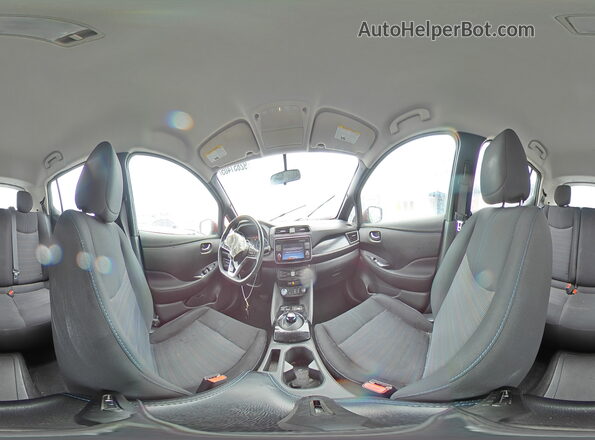 1N4AZ1CP3JC309900 2018 NISSAN LEAF Красный 