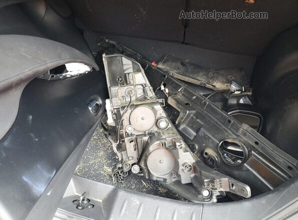 1N4AZ1CP8LC306560 2020 NISSAN LEAF Silver 