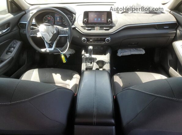 1N4BL4BV3MN330925 2021 NISSAN ALTIMA White Widok deski rozdzielczej