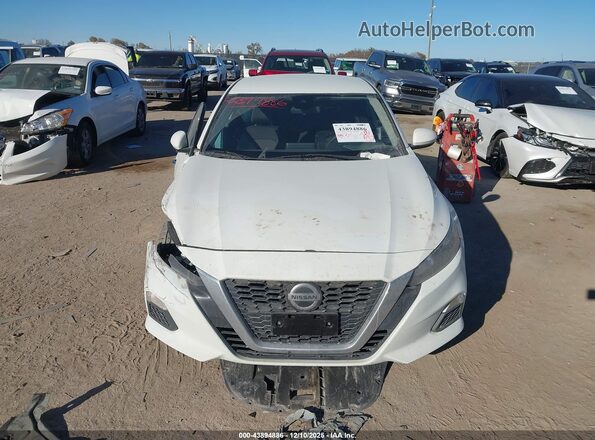 1N4BL4BV4NN413118 2022 NISSAN ALTIMA White ხელსაწყოთა პანელის ხედი