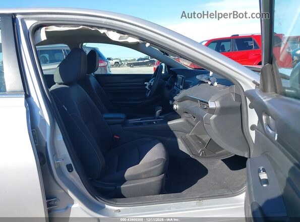 1N4BL4BV5MN373498 2021 NISSAN ALTIMA Серый Вид салона спереди