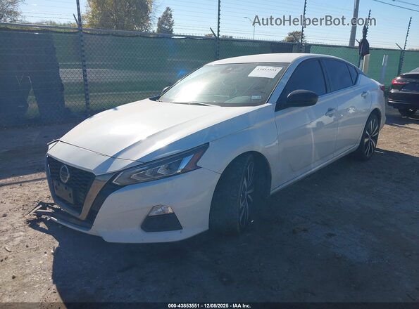 1N4BL4CV0MN404641 2021 NISSAN ALTIMA White Vista tres cuartos delantera izquierda