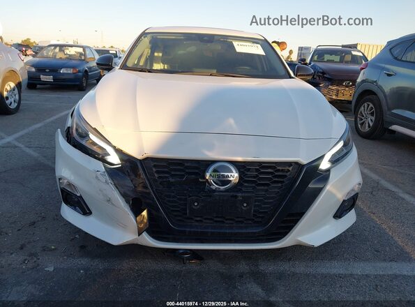 1N4BL4CV1NN330096 2022 NISSAN ALTIMA White Вид щитка приладів
