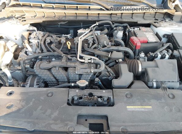 1N4BL4CV1NN330096 2022 NISSAN ALTIMA White Вид ззаду