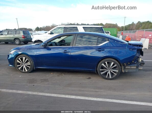 1N4BL4CV2KC149788 2019 NISSAN ALTIMA Dark Blue 360 interior view
